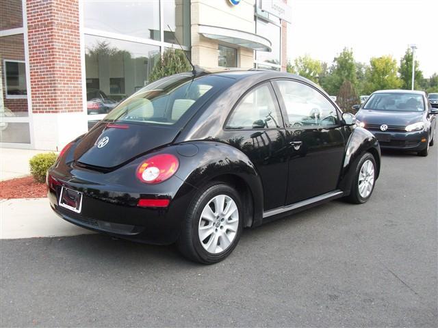 2009 Volkswagen New Beetle XR