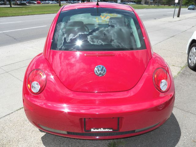 2010 Volkswagen New Beetle Limited Wagon