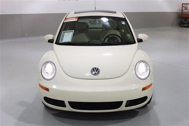 2010 Volkswagen New Beetle 4.8is Navigation AIR Suspension Panorama ROOF PREM