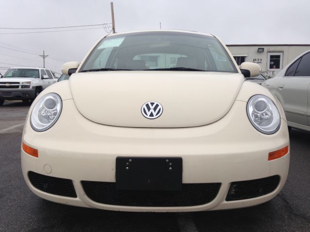 2010 Volkswagen New Beetle Unknown