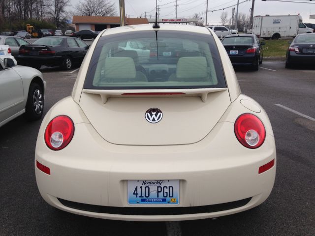 2010 Volkswagen New Beetle Unknown