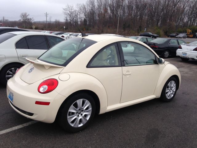 2010 Volkswagen New Beetle Unknown