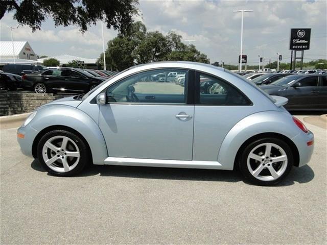 2010 Volkswagen New Beetle 4.8is Navigation AIR Suspension Panorama ROOF PREM