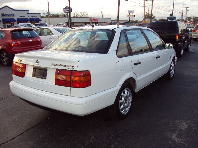 1997 Volkswagen Passat SE Crew Cab 4WD FFV