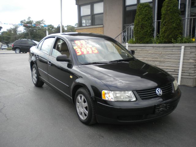 1999 Volkswagen Passat SE Crew Cab 4WD FFV