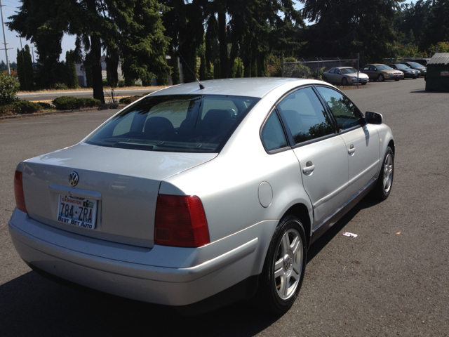 2000 Volkswagen Passat SE Crew Cab 4WD FFV