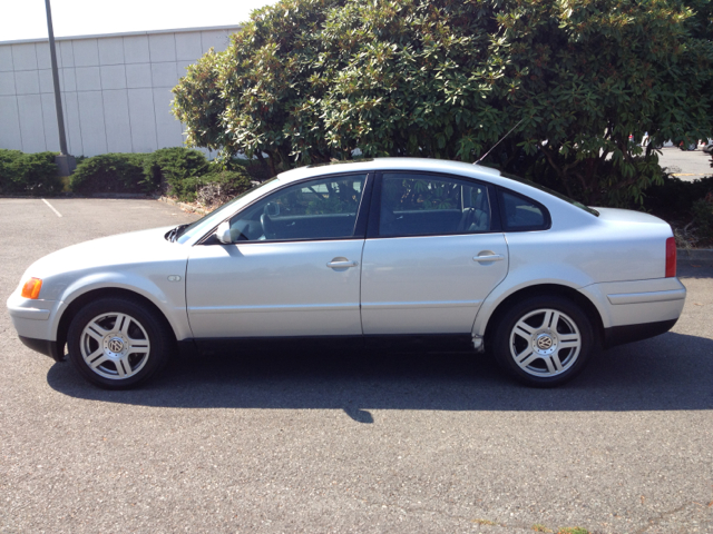 2000 Volkswagen Passat SE Crew Cab 4WD FFV