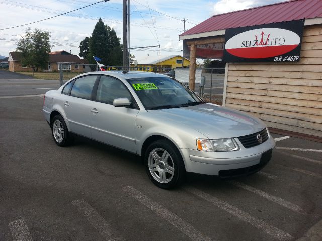 2000 Volkswagen Passat SE Crew Cab 4WD FFV