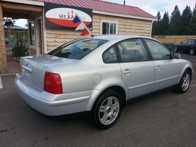 2000 Volkswagen Passat SE Crew Cab 4WD FFV