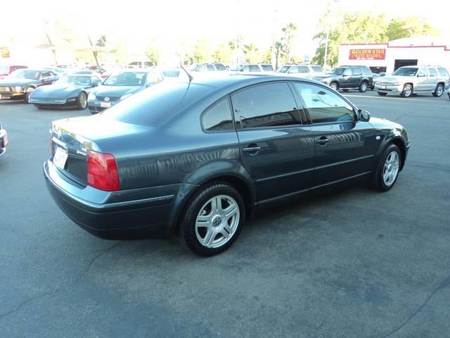 2000 Volkswagen Passat 2WD Ext Cab 134.0 Work Tr