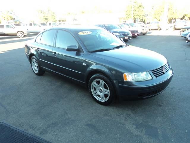 2000 Volkswagen Passat 2WD Ext Cab 134.0 Work Tr