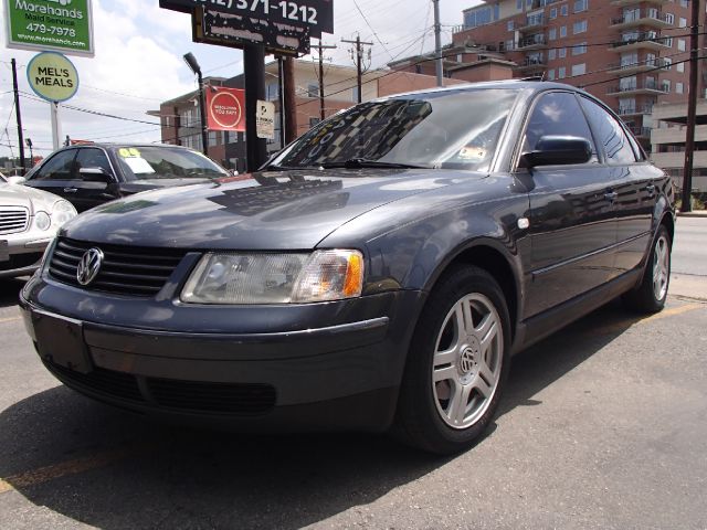 2000 Volkswagen Passat SE Crew Cab 4WD FFV