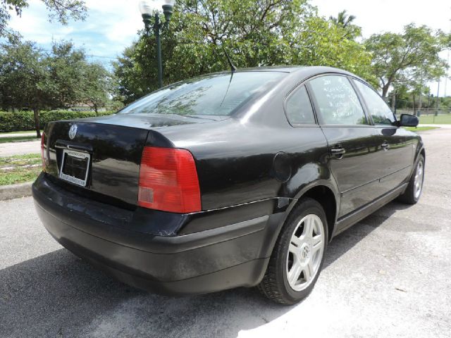 2000 Volkswagen Passat SE Crew Cab 4WD FFV