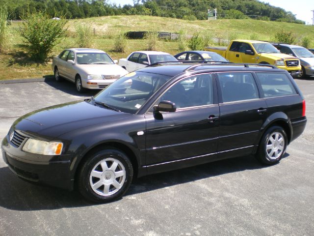 2000 Volkswagen Passat 4.2 Quattro