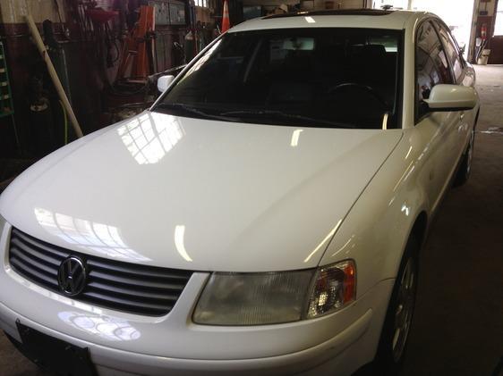 2000 Volkswagen Passat FWD 4dr Sport