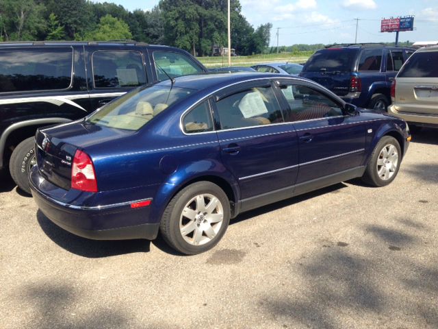 2001 Volkswagen Passat SE Crew Cab 4WD FFV