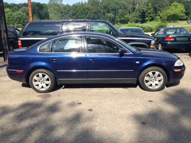 2001 Volkswagen Passat SE Crew Cab 4WD FFV