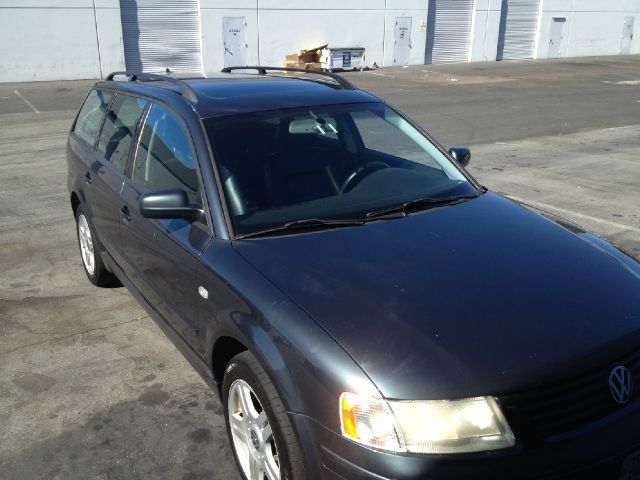 2001 Volkswagen Passat SE Crew Cab 4WD FFV