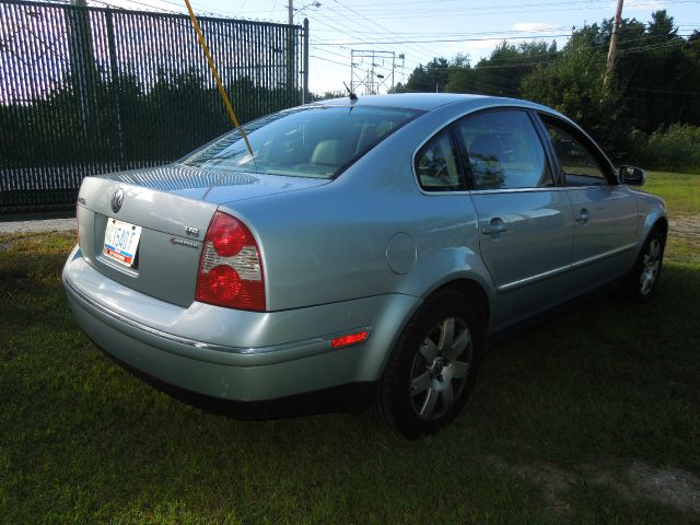 2001 Volkswagen Passat SE Crew Cab 4WD FFV