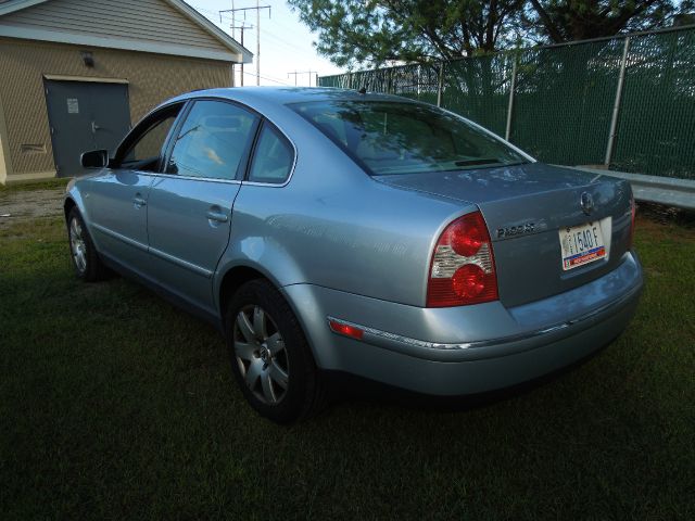 2001 Volkswagen Passat SE Crew Cab 4WD FFV