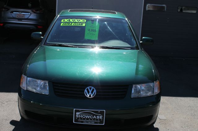 2001 Volkswagen Passat SE Crew Cab 4WD FFV