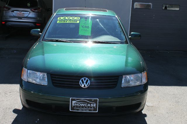 2001 Volkswagen Passat SE Crew Cab 4WD FFV