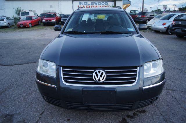 2001 Volkswagen Passat SE Crew Cab 4WD FFV