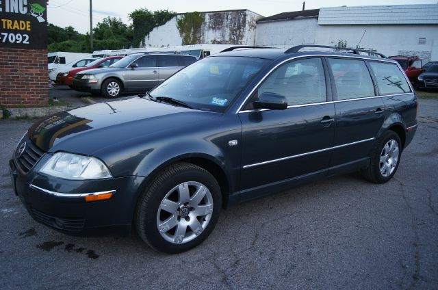 2001 Volkswagen Passat SE Crew Cab 4WD FFV