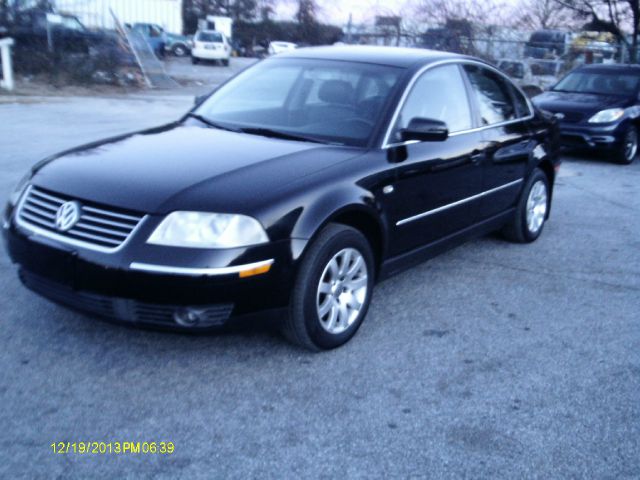 2001 Volkswagen Passat FWD 4dr Sport