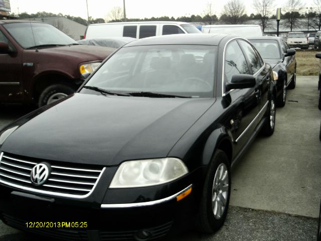 2001 Volkswagen Passat FWD 4dr Sport