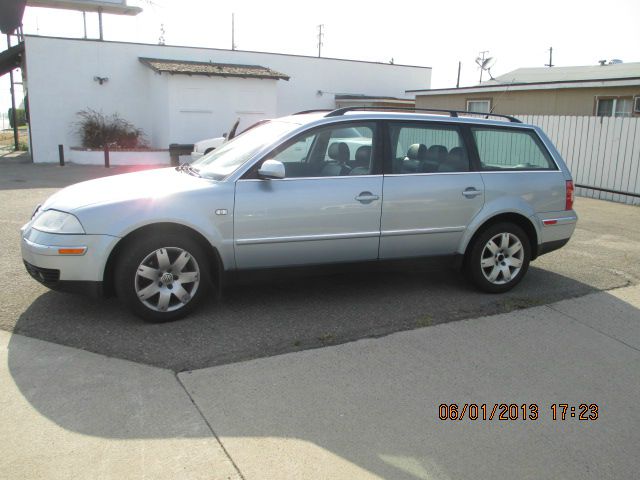 2001 Volkswagen Passat SE Crew Cab 4WD FFV