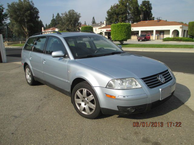 2001 Volkswagen Passat SE Crew Cab 4WD FFV