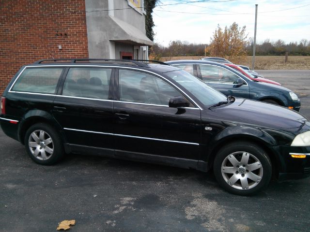 2001 Volkswagen Passat SE Crew Cab 4WD FFV