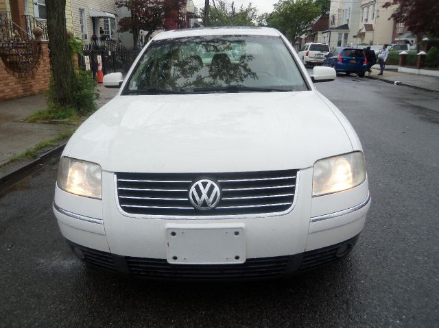 2001 Volkswagen Passat SE Crew Cab 4WD FFV