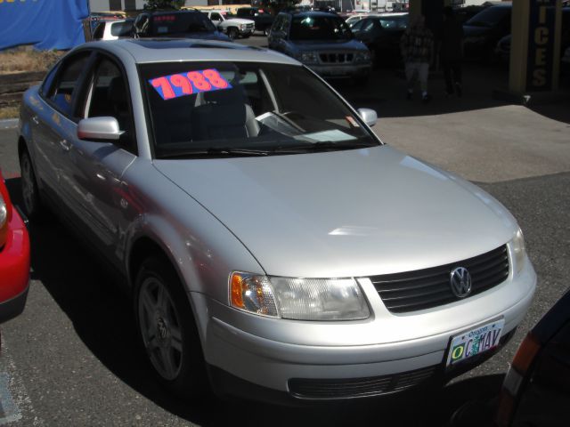 2001 Volkswagen Passat SE Crew Cab 4WD FFV