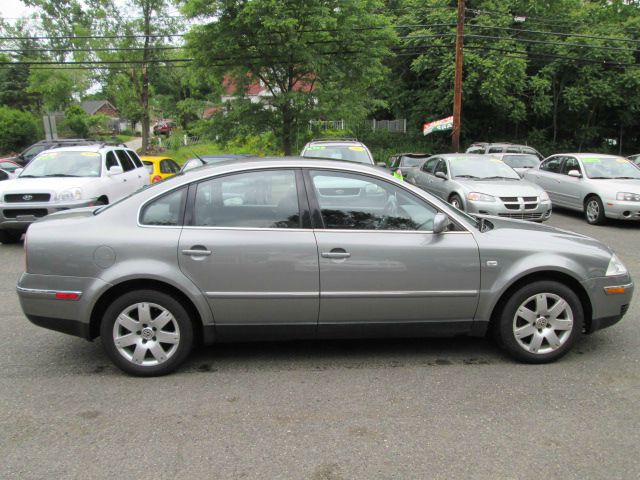 2001 Volkswagen Passat SE Crew Cab 4WD FFV