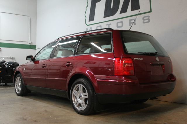 2001 Volkswagen Passat SE Crew Cab 4WD FFV