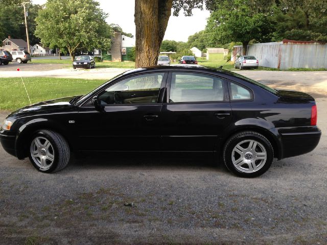 2001 Volkswagen Passat SE Crew Cab 4WD FFV