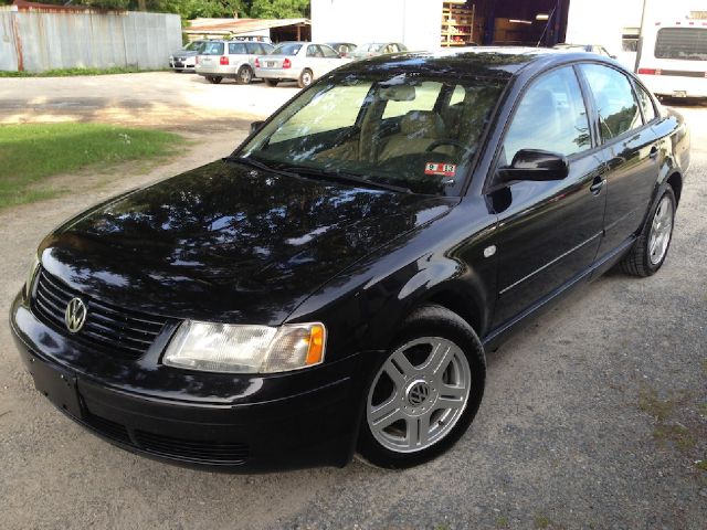 2001 Volkswagen Passat SE Crew Cab 4WD FFV