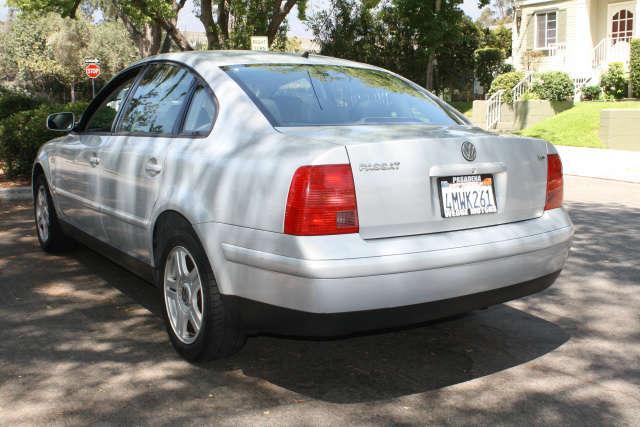 2001 Volkswagen Passat SE Crew Cab 4WD FFV