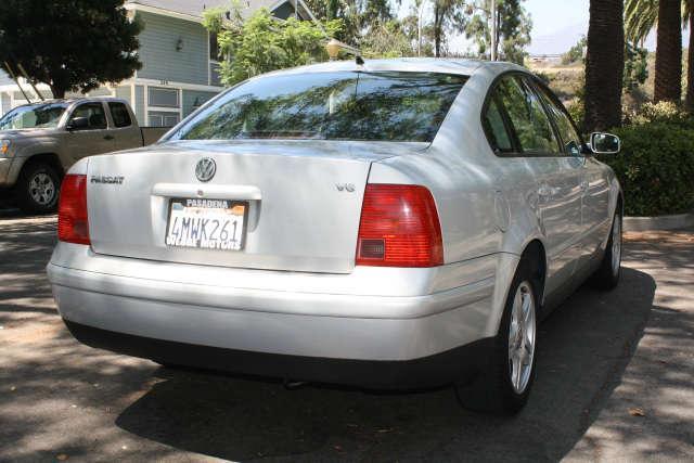 2001 Volkswagen Passat SE Crew Cab 4WD FFV