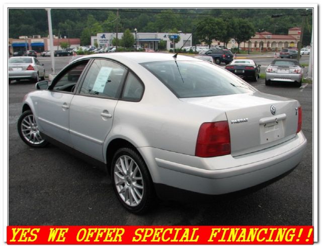 2001 Volkswagen Passat SE Crew Cab 4WD FFV