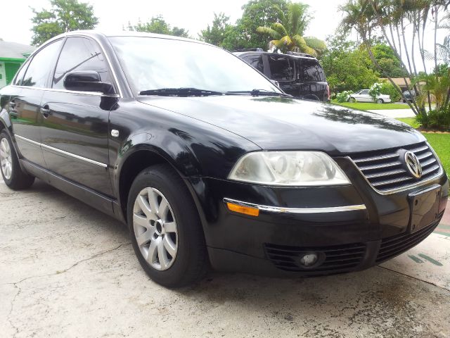 2001 Volkswagen Passat FWD 4dr Sport