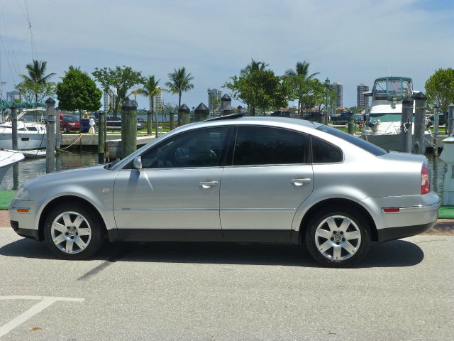 2001 Volkswagen Passat SE Crew Cab 4WD FFV