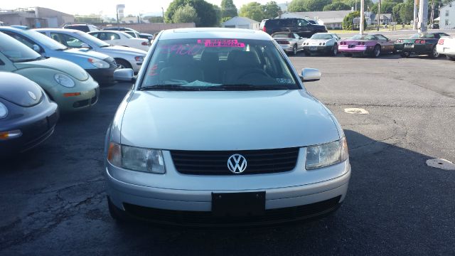 2001 Volkswagen Passat SE Crew Cab 4WD FFV