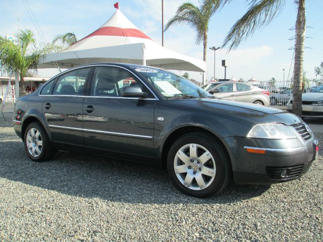 2002 Volkswagen Passat LS W/leather Seats