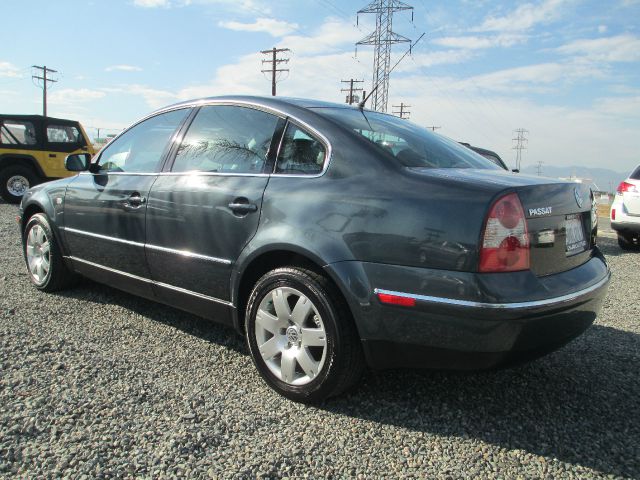 2002 Volkswagen Passat LS W/leather Seats