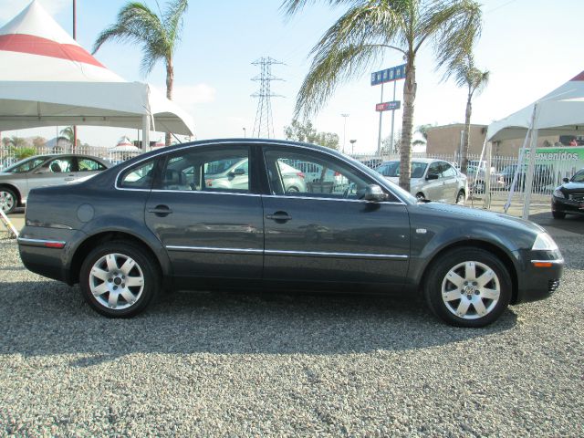 2002 Volkswagen Passat LS W/leather Seats