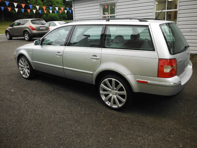 2002 Volkswagen Passat SLE EXT CAB 4D