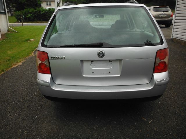 2002 Volkswagen Passat SLE EXT CAB 4D